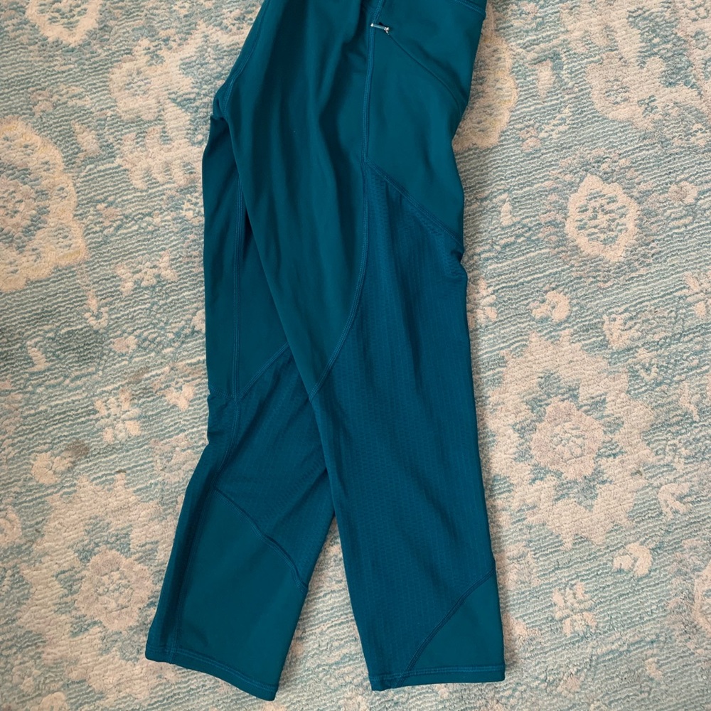 Athleta Contender crop leggings